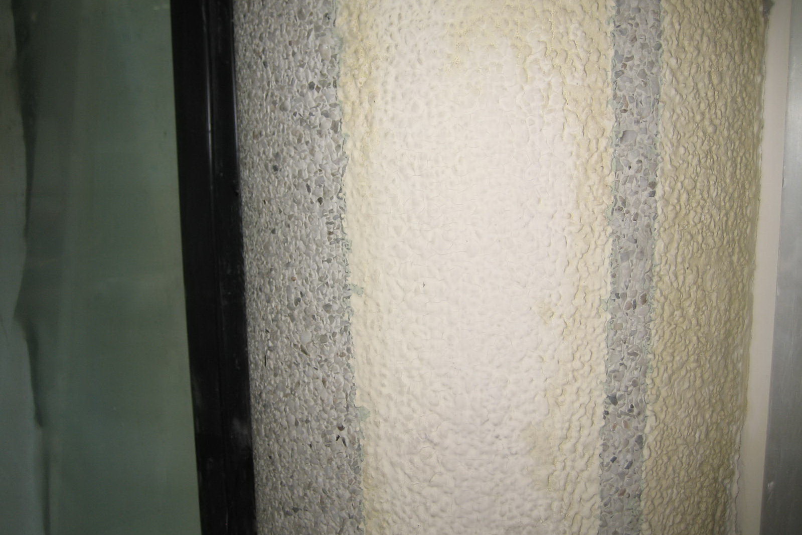 Entlackung von Betonflächen Entlackung von Betonflächen